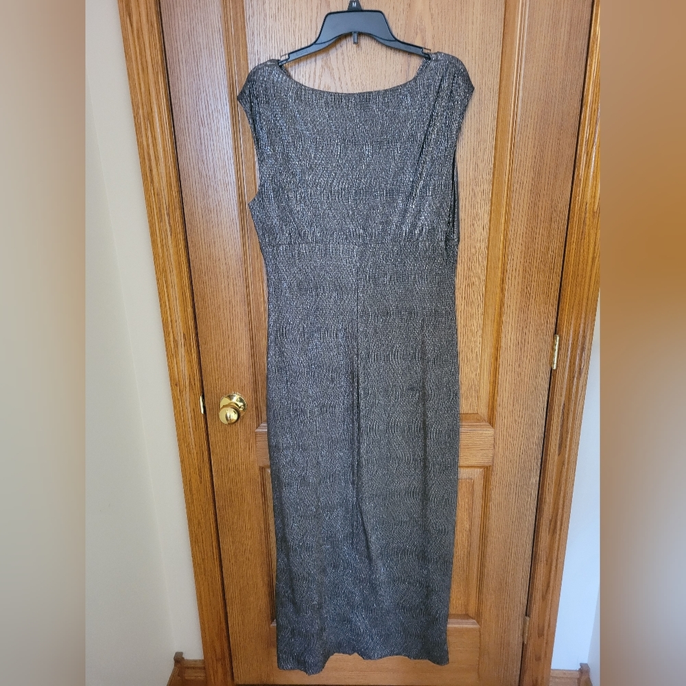 Formal Gown - Picture 2 of 3